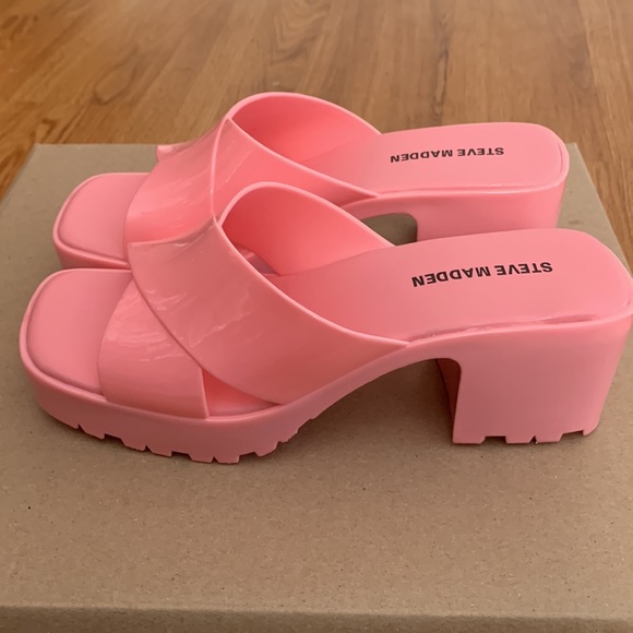 Steve Madden “candy” shoe. - Picture 3 of 5